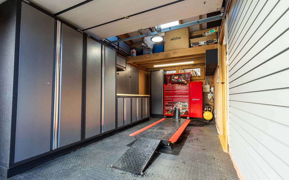 floor of inside of garage