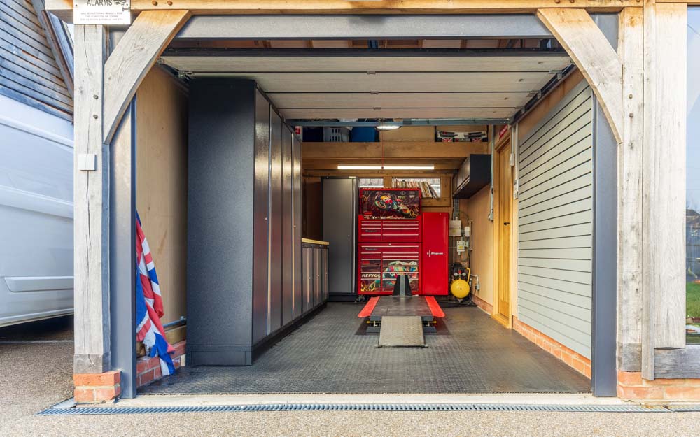 inside of garage 
