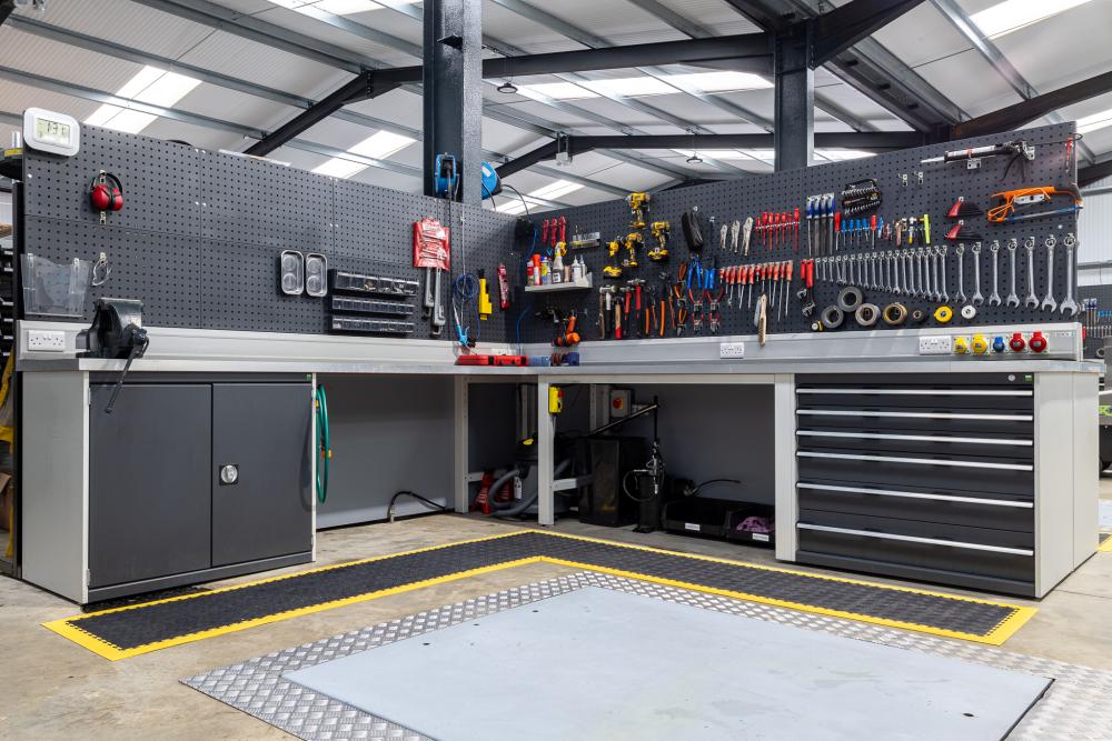 garage storage cabinets 