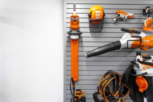 Garage Wall Storage Ideas for Garden Tools (Neat, Grab-and-Go Setup)