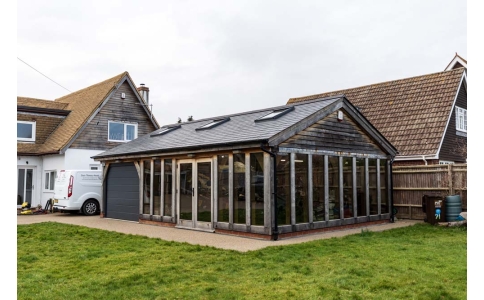 Garage Home Cinema Ideas: Your Own Private Screen