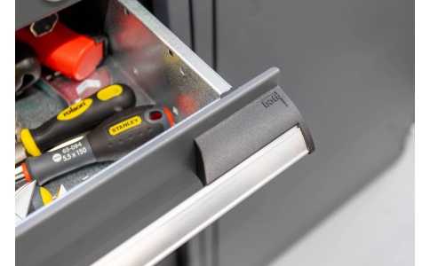 How to Set Up a Professional Car Workshop: Layout, Storage and Equipment Essentials