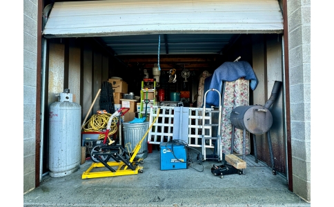 inside of a message garage 